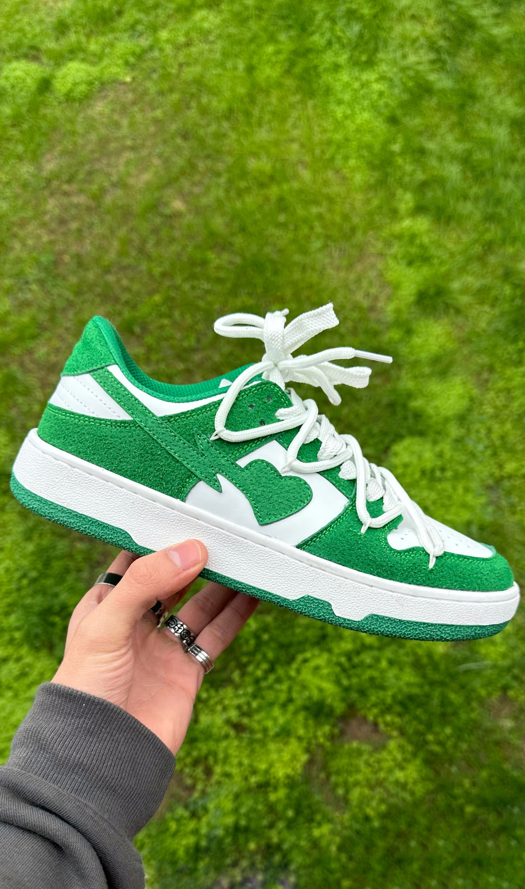 Heart For Sneakers â HeartForSneakers